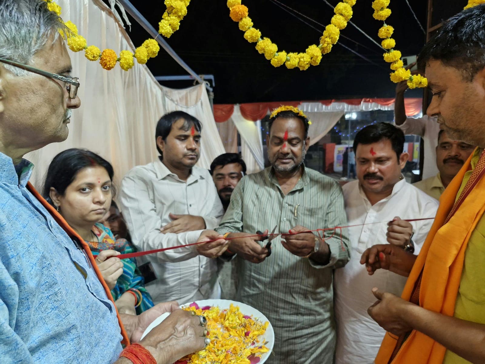 बिसवां में रामलीला मेले का शुभारंभ, विधायक निर्मल वर्मा ने किया उद्घाटन